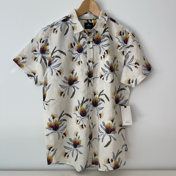 Rip Curl SWC Banksia Short Sleeve Woven Shirt NWT Mens Size Small - Picture 5 of 11
